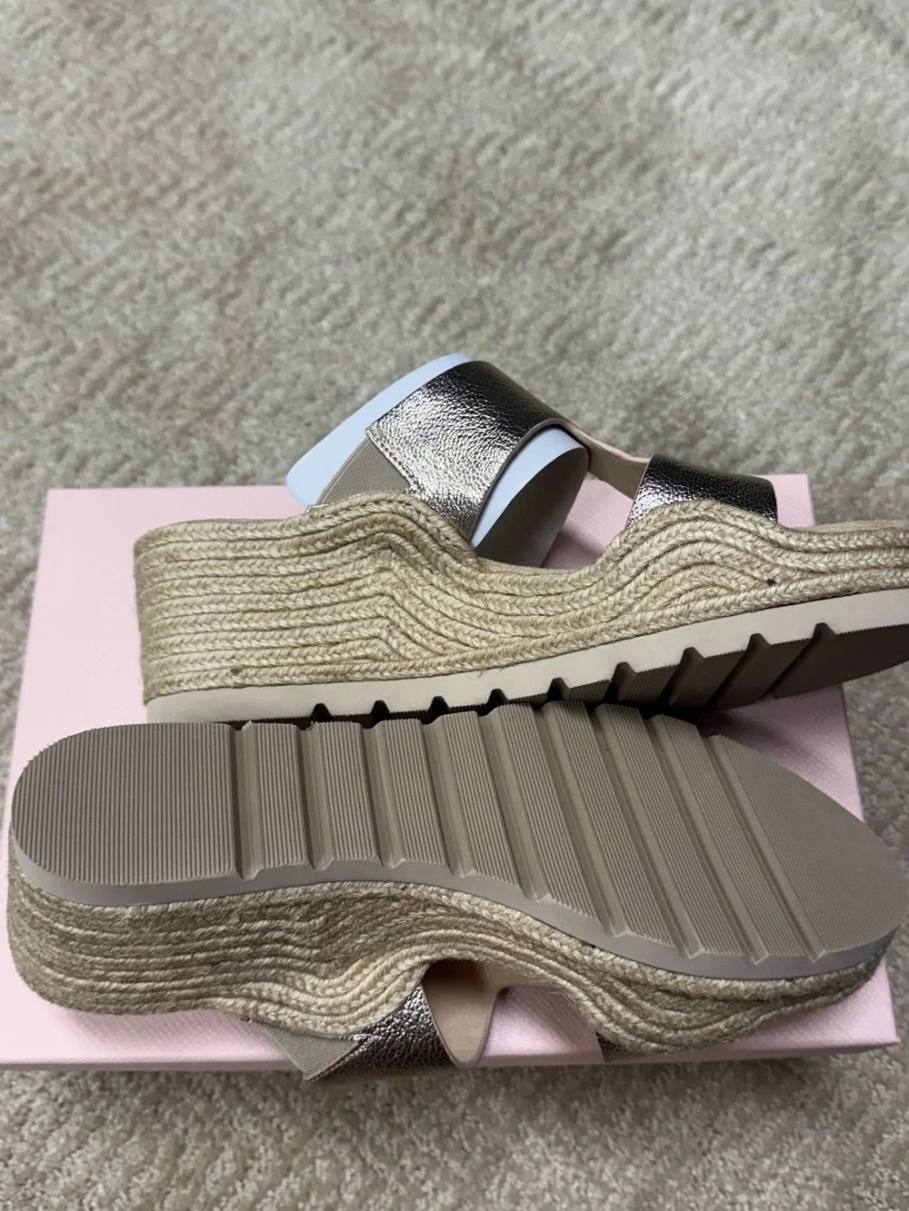 Vaneli slip wedge